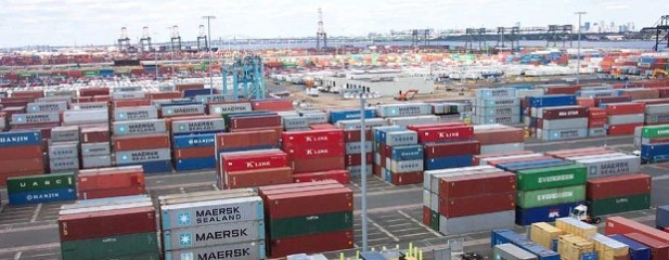 Exportaciones bajaron más que las importaciones