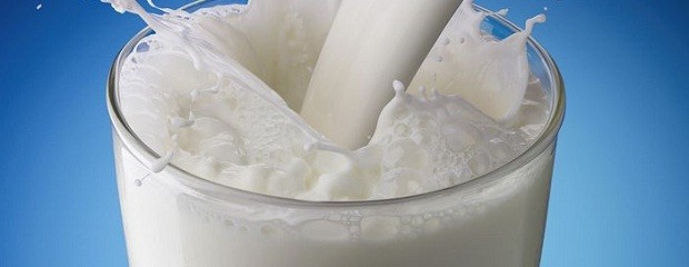 El litro de leche cuesta lo mismo que el de la nafta súper