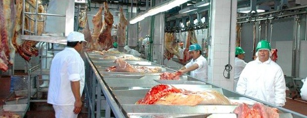 Uruguay y Paraguay exportan más carne que la Argentina