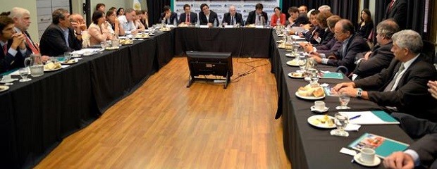 El Gobierno recibió a la Mesa del maíz