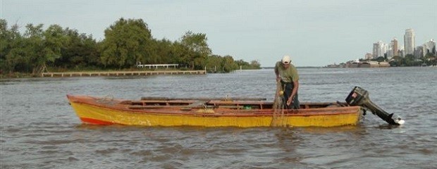 Pescadores de Entre Ríos y Santa Fe solicitan asistencia 