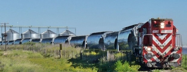 ¿Cómo beneficiaría el sistema ferroviario a los productores?