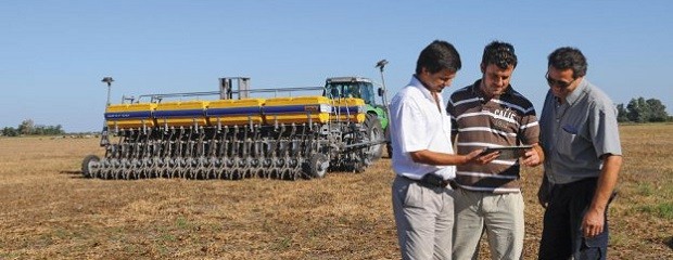 Frente a grandes desafíos, inició la siembra de trigo