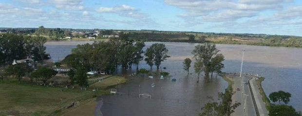 El río Uruguay también sigue creciendo 