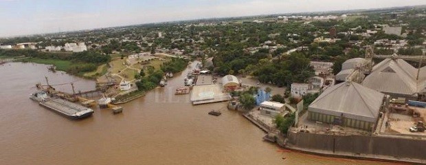 Se contuvo el derrame de aceite de soja en el río Paraná