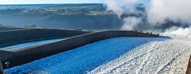 Itaipú abrió las compuertas