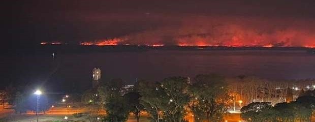 Siguen los incendios en las islas del Delta del Paraná