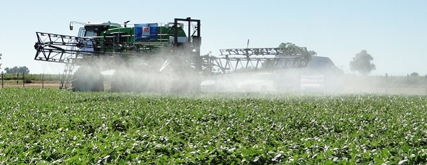 Agronomos abordan su rol en la aplicación de agroquímicos