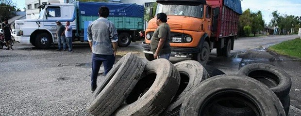 Se levantó el paro y transportistas acordaron suba del 20%