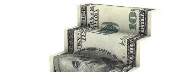 Cae el dólar blue y la brecha ronda el 70 %