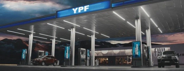  YPF aumentó un 7,5% promedio las naftas y el gasoil