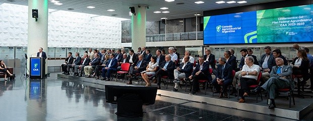  El CCA presentó el Plan Federal Agroindustrial 2023/2033