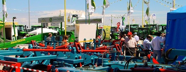 Los fabricantes de maquinaria agrícola reclaman nueva ley