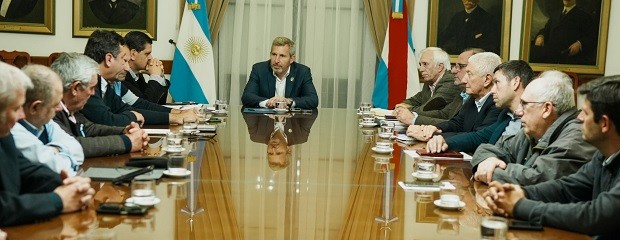 Frigerio recibió a productores lecheros